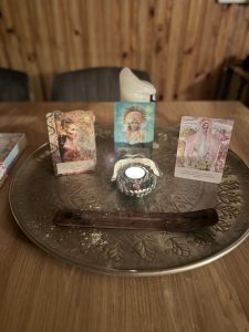 Oracle Card Reading
